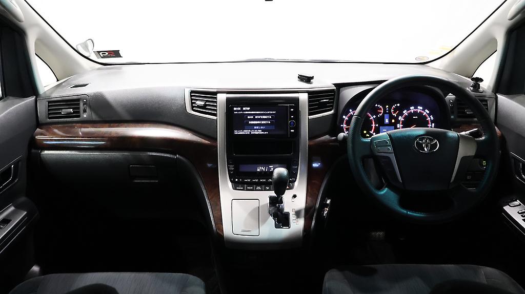 2012 Toyota Vellfire Reverse Camera + Parking Sensors image 328942