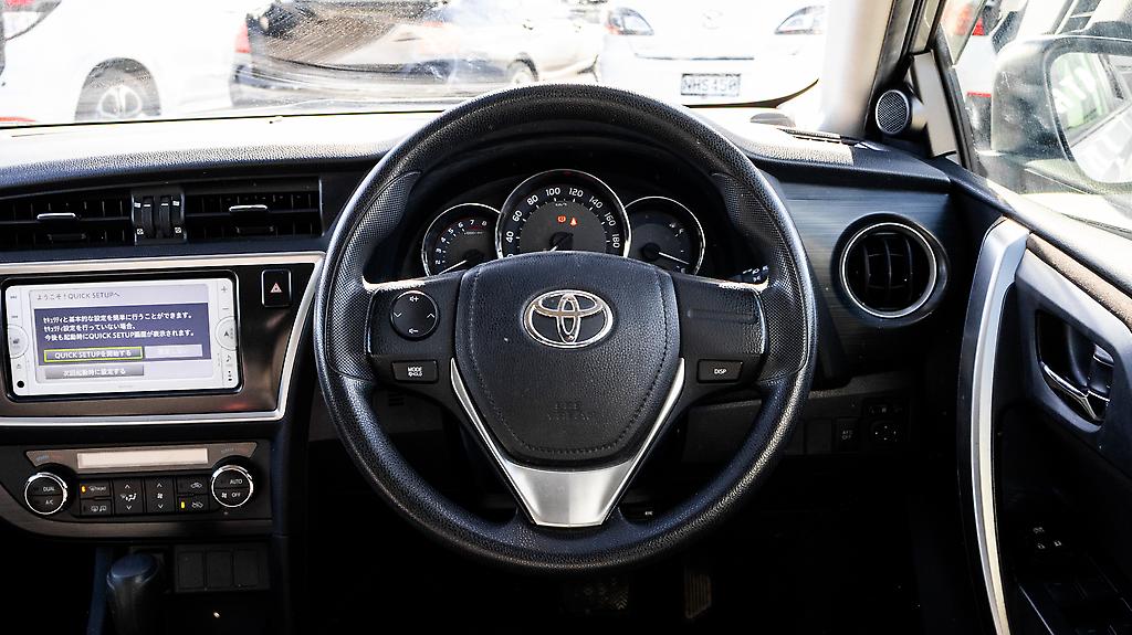 2012 Toyota Auris Sporty look Push start image 329238