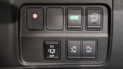 2016 Nissan Serena Hybrid Highway Star Pro-Pilot Edition image 330078