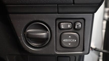 2015 Toyota Corolla FIELDER image 330119