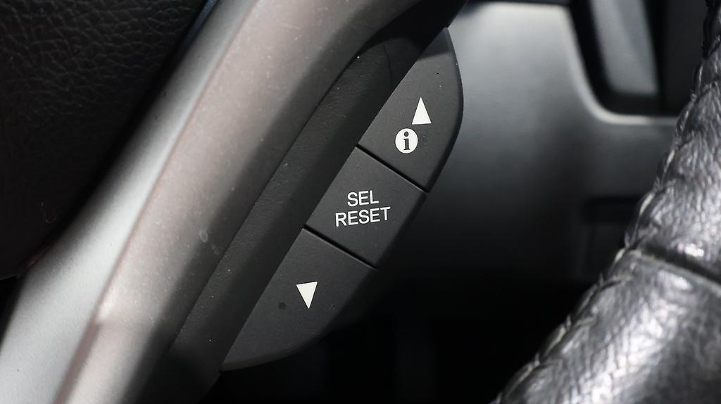 2014 Honda Fit Hybrid L-Package image 328467