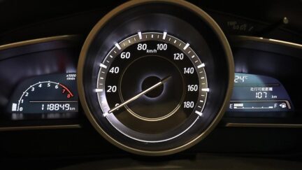 2014 Mazda Axela 15S – 6sp Manual image 327324