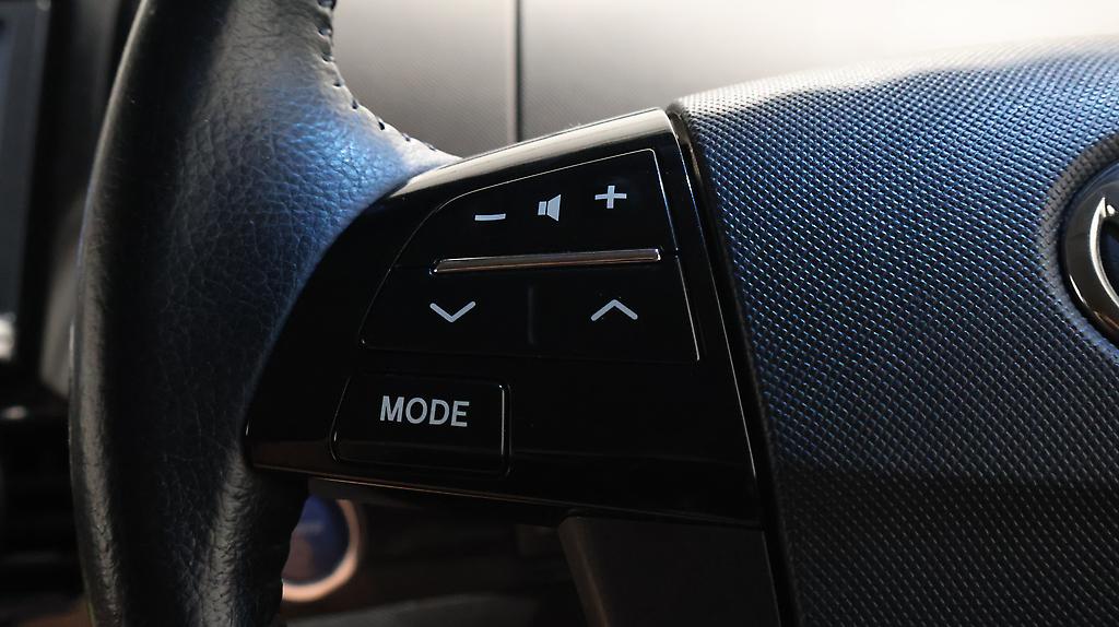 2012 Toyota Estima Hybrid image 327780