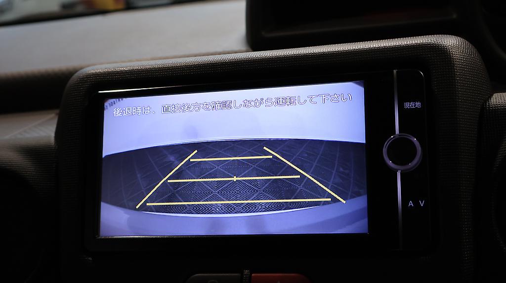 2013 Toyota Spade X – Power Sliding Door easy access image 329012