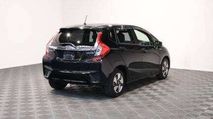 2015 Honda Fit Hybrid L-Package image 327723