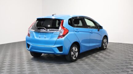 2014 Honda Fit Hybrid F Package image 329402