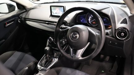 2015 Mazda Demio 13S image 329657