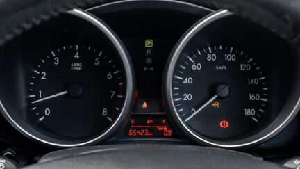 2012 Nissan Lafesta Highway Star-G – 6 Seater – Power Sliding Door image 330174