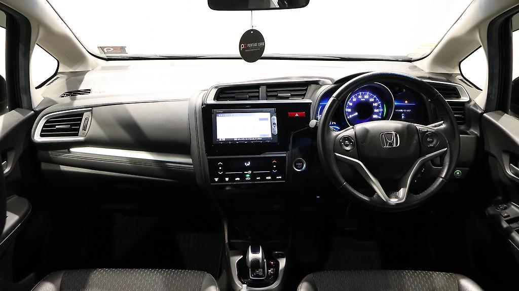 2015 Honda Fit Hybrid L-Package image 327730