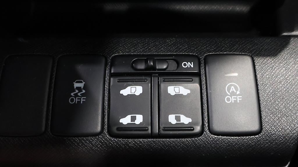 2013 Honda Step Wagon WGN Z Cool Spirit image 328344