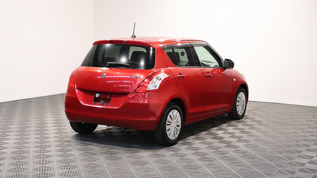 2014 Suzuki Swift XG image 330781