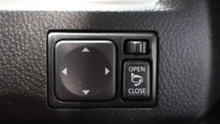 2013 Nissan Serena Hybrid Highway Star S image 329816