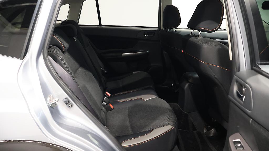 2015 Subaru Xv 2.0i-L Eyesight 4WD image 329321