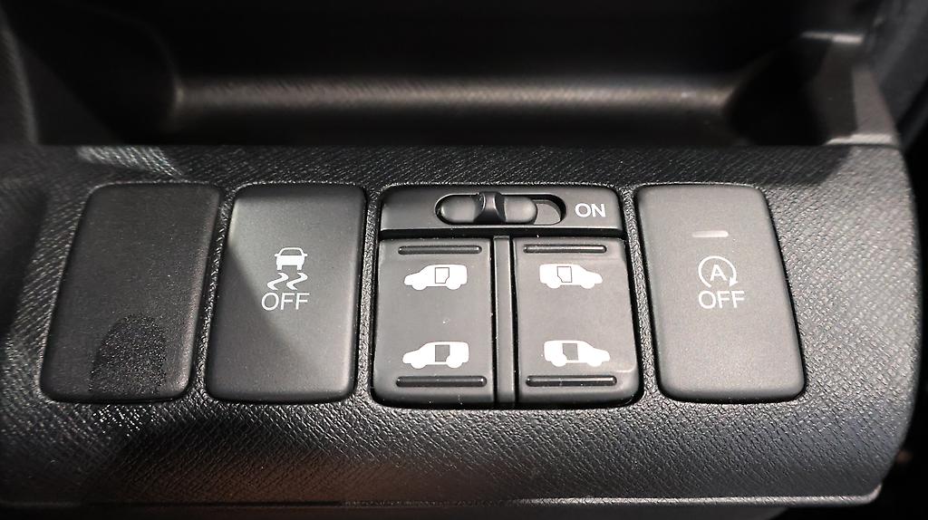 2013 Honda Step Wagon WGN Spada Z image 327284