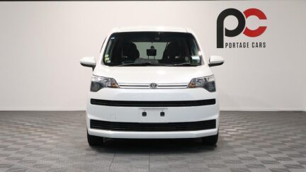 2015 Toyota Spade G Model image 328242