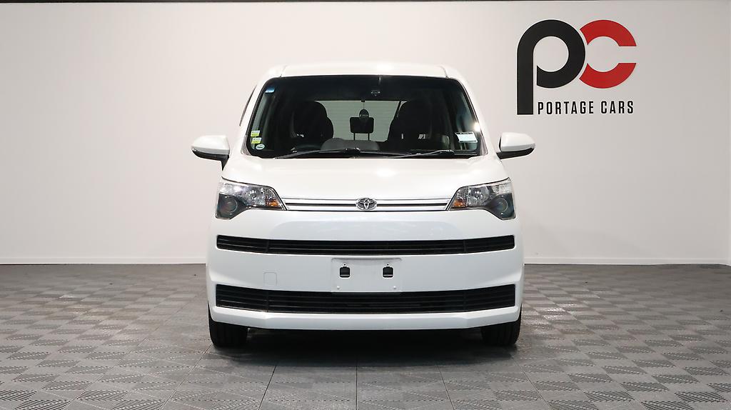 2015 Toyota Spade G Model image 328242