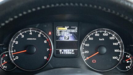 2012 Subaru Legacy 2.5i Eyesight Roof racks, Tow bar image 328742