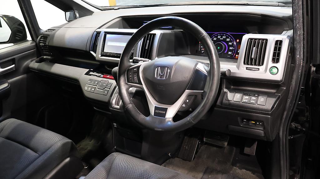 2013 Honda Step Wagon WGN Spada Z image 327278