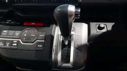 2013 Honda Step Wagon WGN Z Cool Spirit image 328343