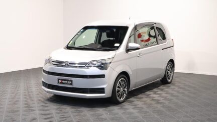 2014 Toyota Spade G Model – Alloy Wheels image 329159