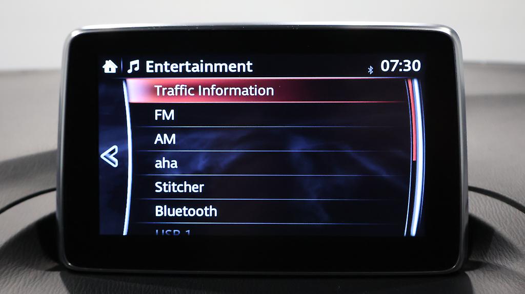 2014 Mazda Axela 15S – 6sp Manual image 327325