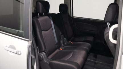 2013 Nissan Serena image 330497