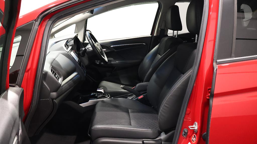 2015 Honda Fit Hybrid L-Package image 327789