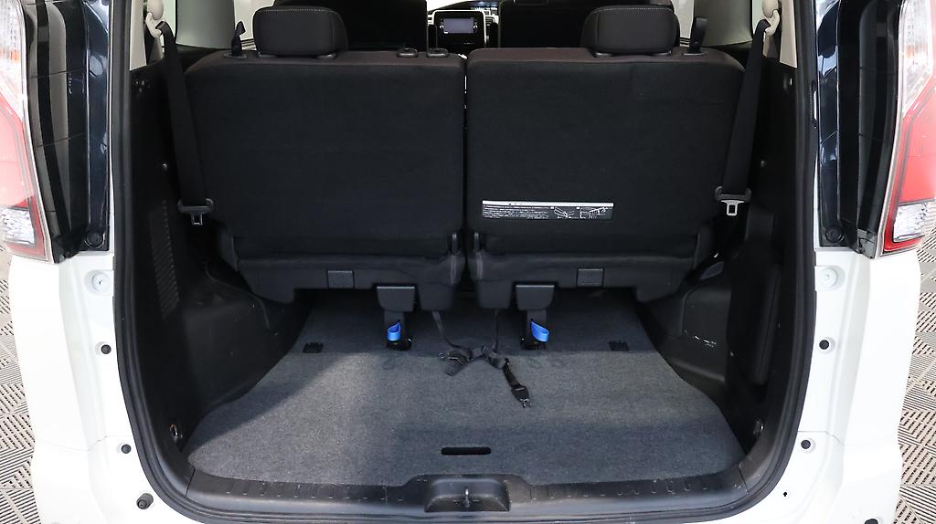 2017 Nissan Serena image 329186