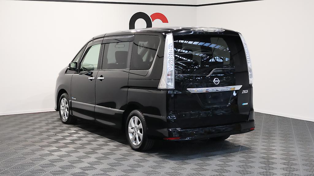 2013 Nissan Serena Hybrid Highway Star S image 329800