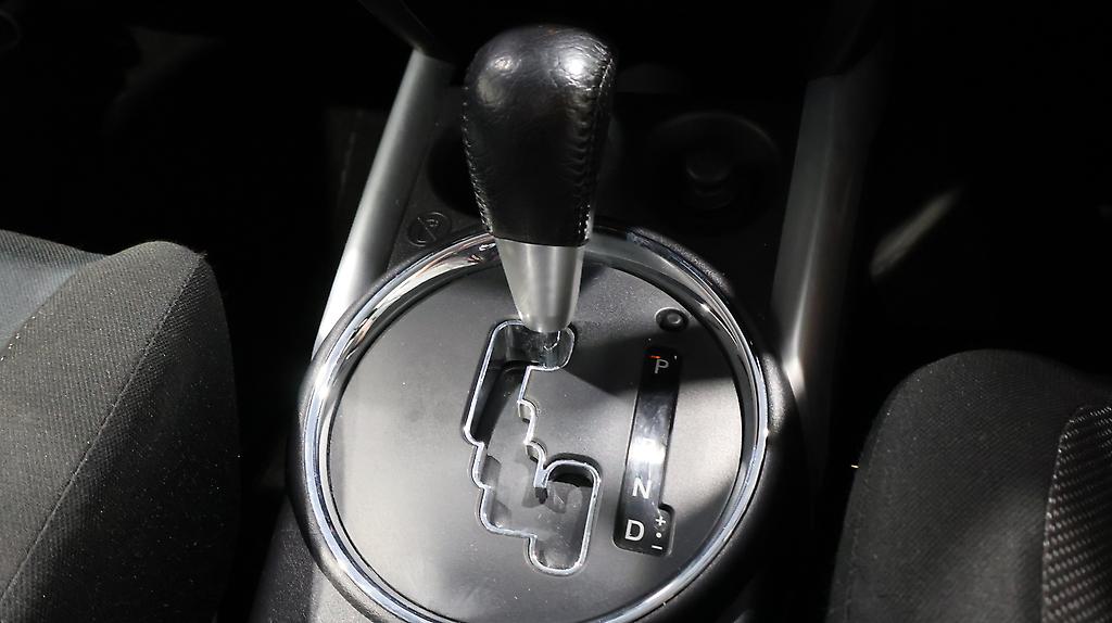 2012 Mitsubishi Rvr Factory Alloy Wheels image 327991