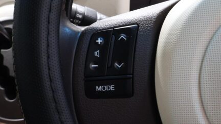 2015 Toyota Spade G Model image 328261