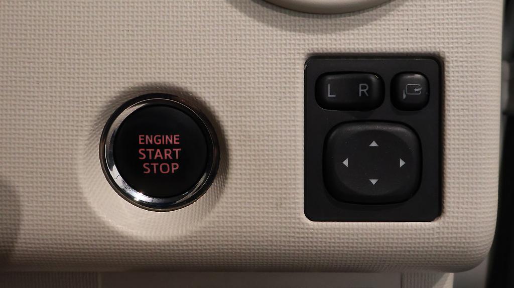 2015 Toyota Spade G Model image 328260