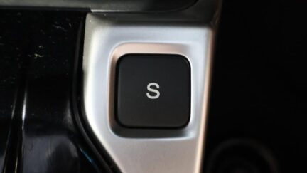 2014 Honda Fit Hybrid L-Package image 328463