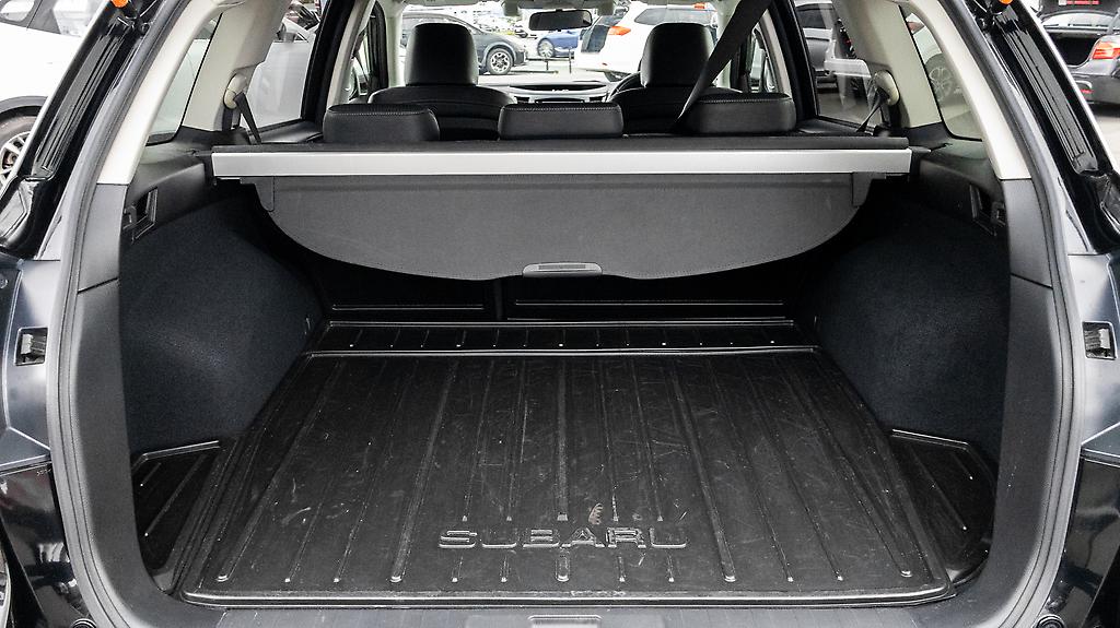 2013 Subaru Legacy Touring Wagon 2.5i Eyesight B Sports image 329729