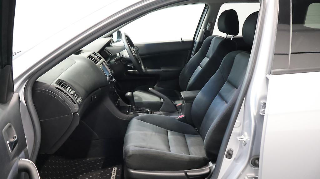 2005 Honda Accord Wagon 2.4 image 328593