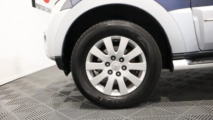 2007 Mitsubishi Pajero SUPER EXCEED 4WD 7 Seater image 327400