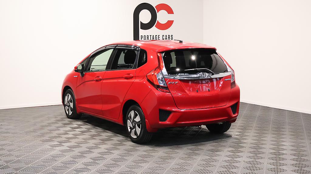 2015 Honda Fit Hybrid L-Package image 327786