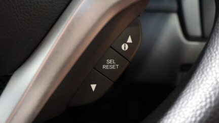 2014 Honda Fit Hybrid F Package image 329414