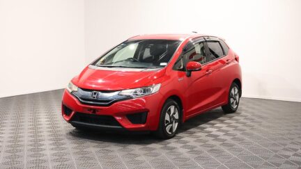2015 Honda Fit Hybrid L-Package image 327784