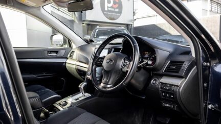 2012 Subaru Legacy 2.5i Eyesight Roof racks, Tow bar image 328746