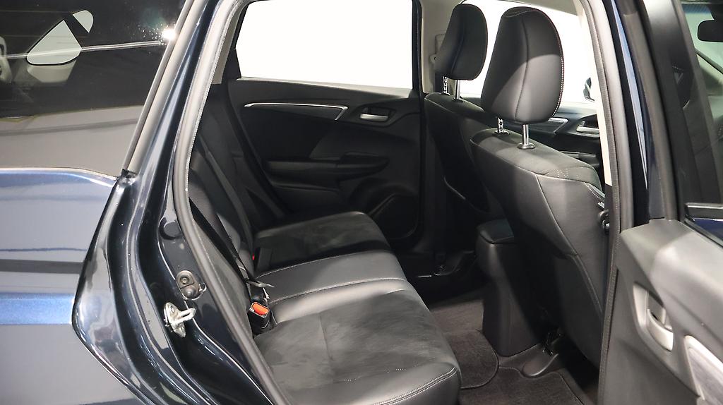 2015 Honda Shuttle Hybrid Z image 331341