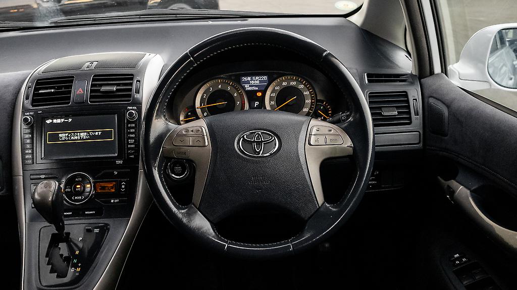 2007 Toyota Blade Push start, Traction control image 334947
