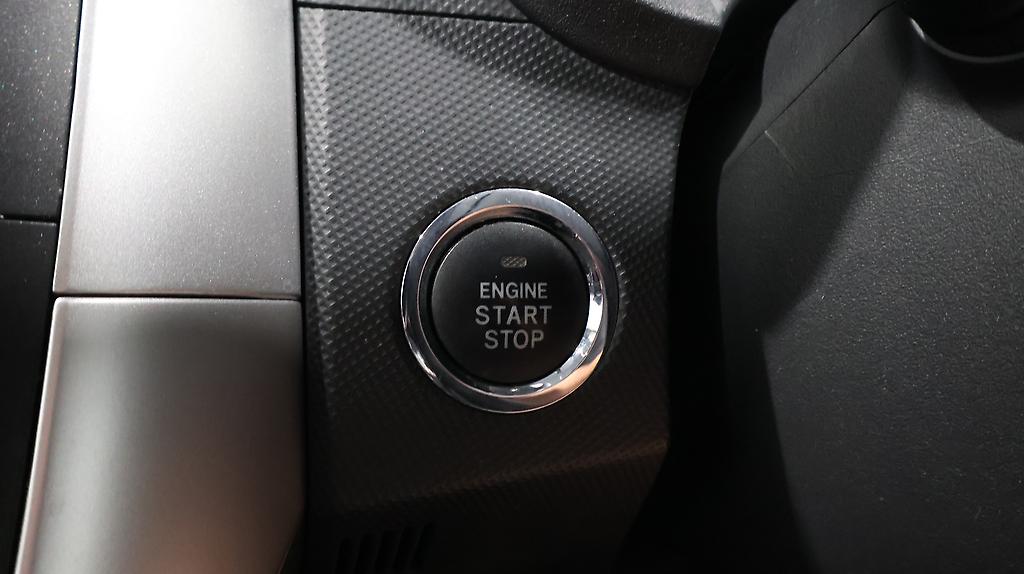 2012 Toyota Auris image 330837