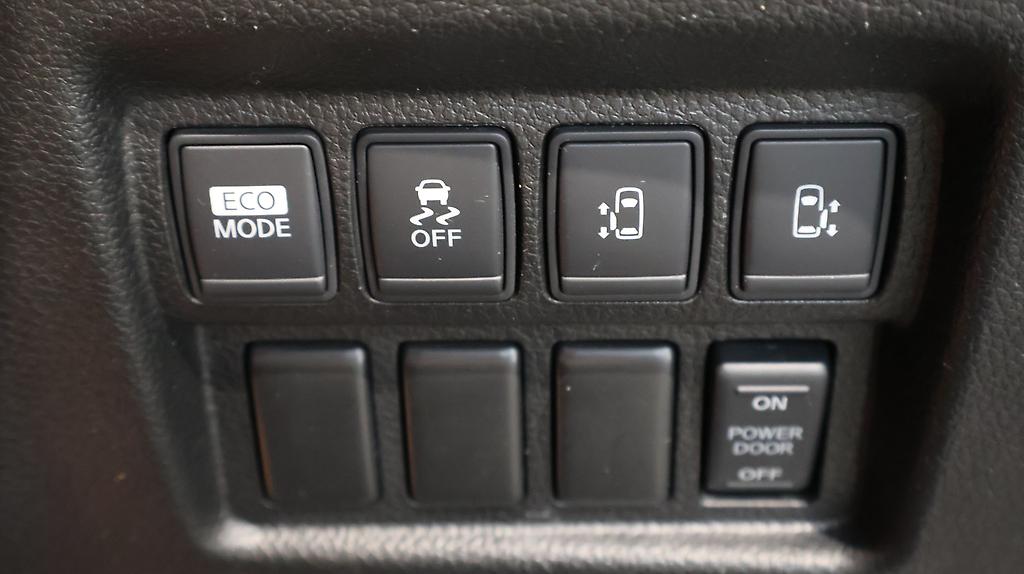 2013 Nissan Elgrand image 330859