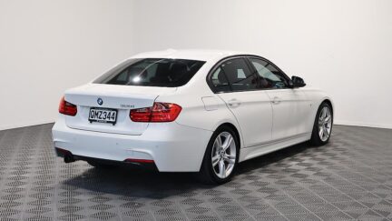 2013 Bmw 320i image 335022