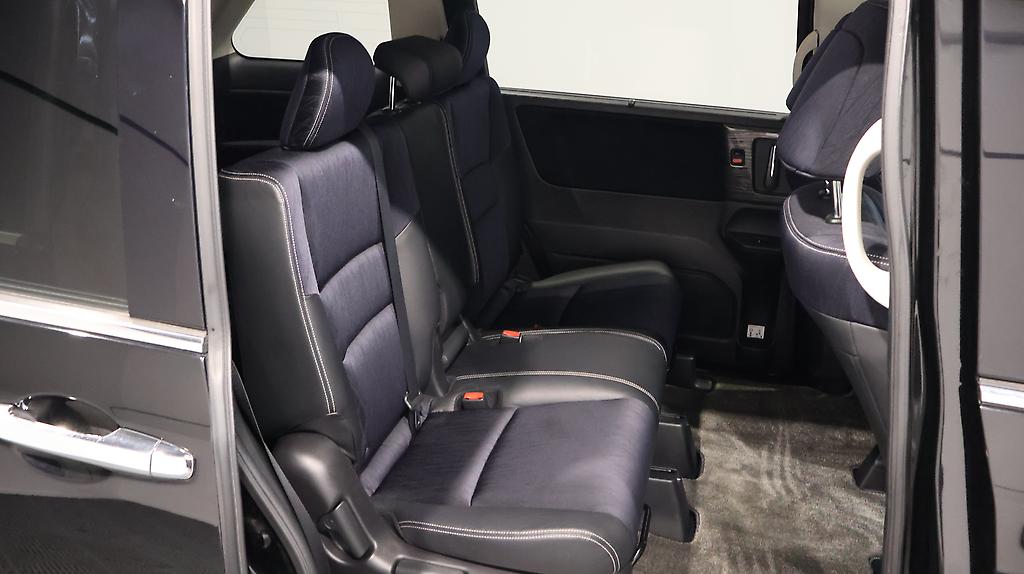 2015 Honda Odyssey Absolute Advance image 333657
