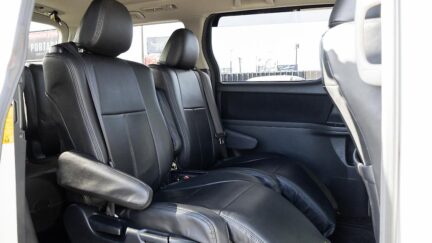 2012 Toyota Vellfire 7 seater , Parking sensor Leather covers image 330807