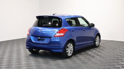 2015 Suzuki Swift RS 5 Speed Manual image 332031