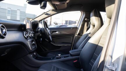 2014 Mercedes-benz A 180 Super Low KMS, Half Leather image 333457