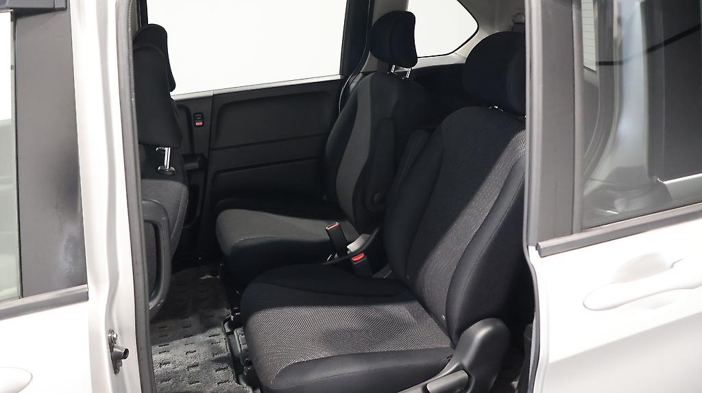 2013 Honda Freed Hybrid image 331593